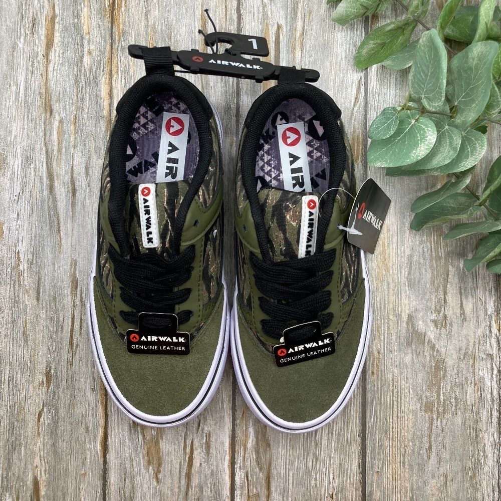 Little Boys Lace-Up Huntington Leather Sneakers Shoes Size 1 - Picture 2 of 8